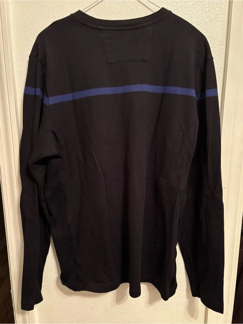 Banana Republic Black Long Sleeve V-Neck lightweight sweater L